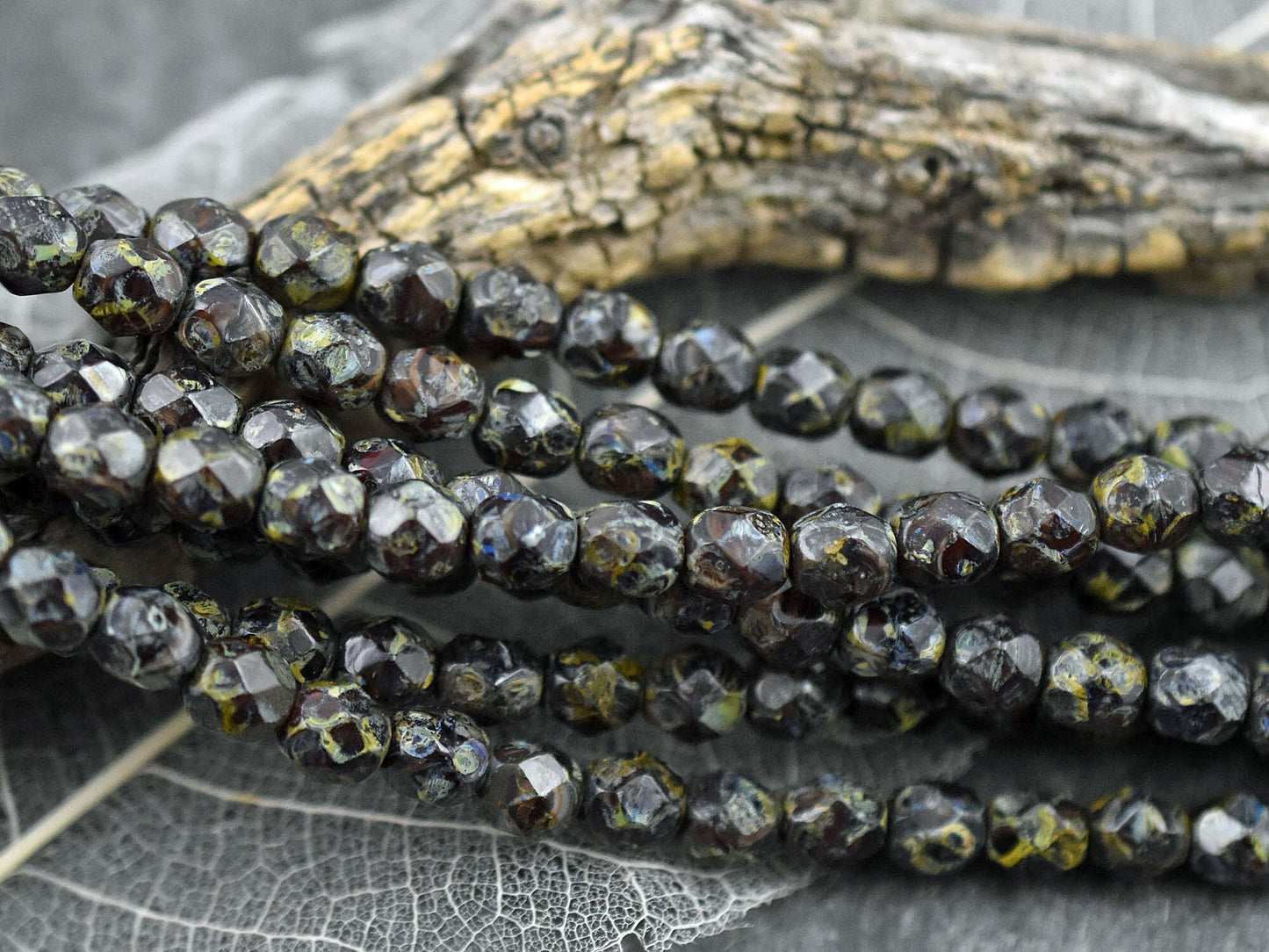 Czech Glass Beads - Picasso Beads - Fire Polished Beads - Round Beads - 6mm Firepolish - 25pcs (755)