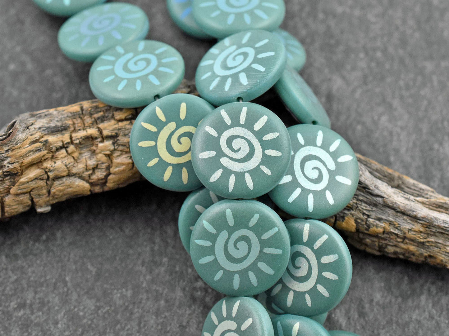 Czech Glass Beads - Sun Beads - Focal Beads - Laser Etched Beads - Coin Beads - 17mm - 8pcs - (796)