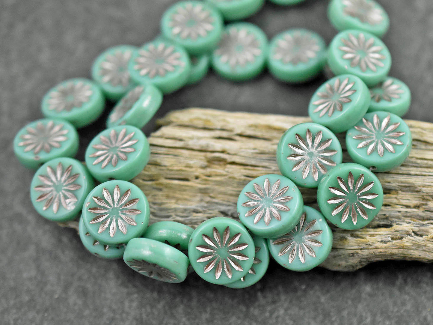 Czech Glass Beads - Flower Beads - Coin Beads - Aster Flower - 12mm - 15pcs (A641)