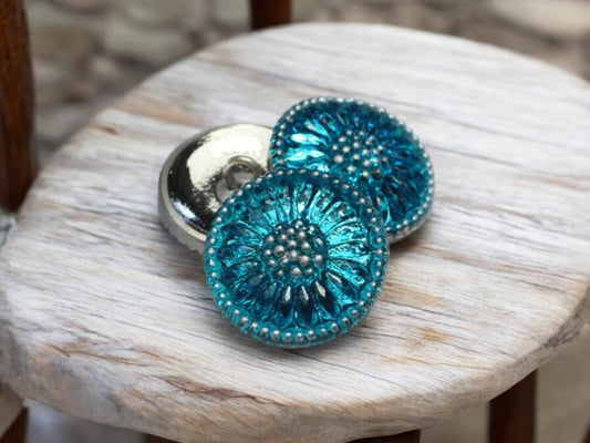 18mm Daisy Button Pacific Blue with Silver Accents - Czech Glass Buttons