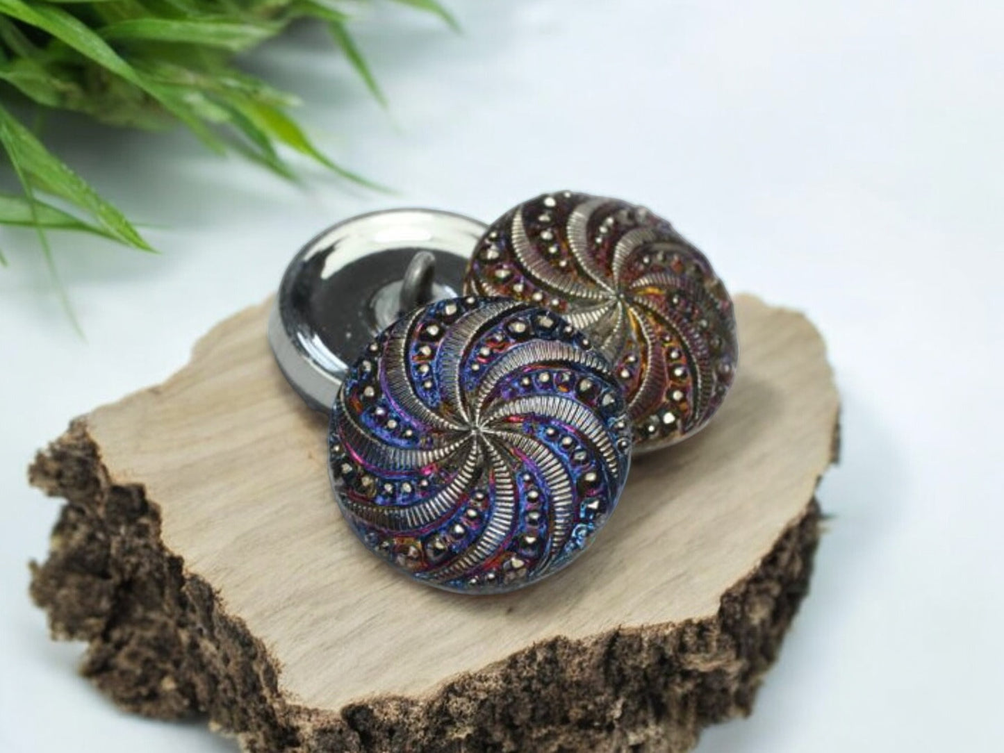 18mm Pinwheel Button Volcano with Silver Accents - Czech Glass Buttons