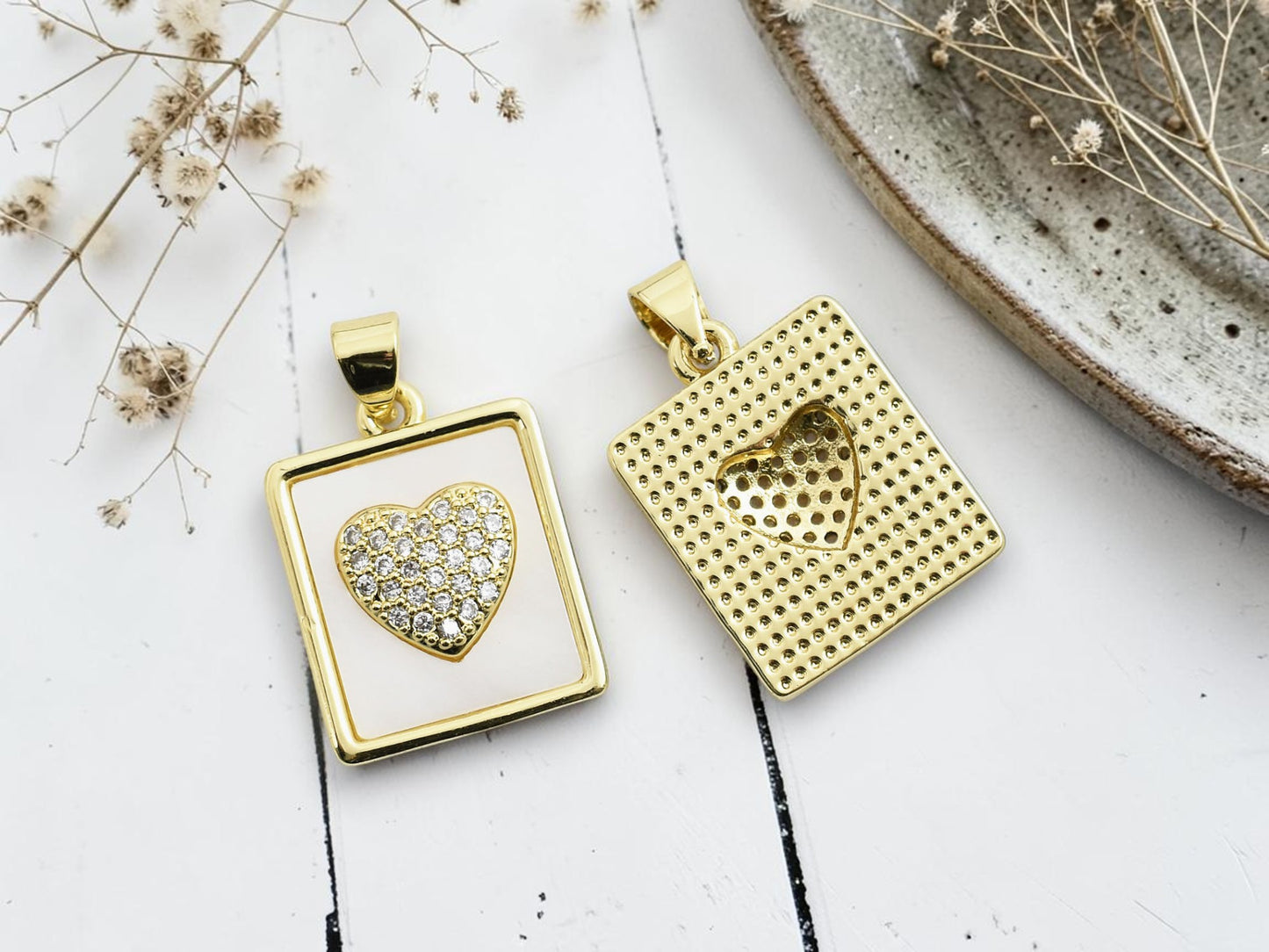 20x16mm 18k Gold Plated Brass Micro Pave Cubic Zirconia Square Shell Heart Pendant