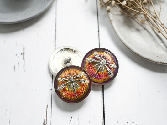 18mm Dragonfly Button Volcano with a Silver Dragonfly - Czech Glass Buttons