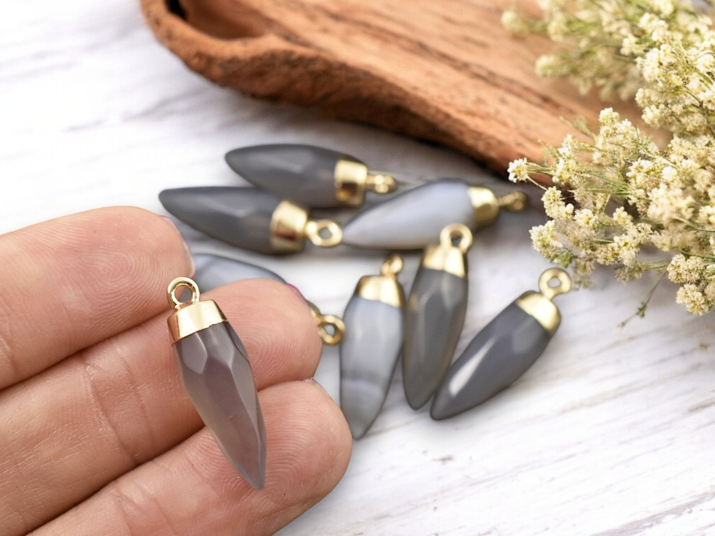 25-26mm Gold Tone Natural Gray Agate Pointed Bullet Pendant
