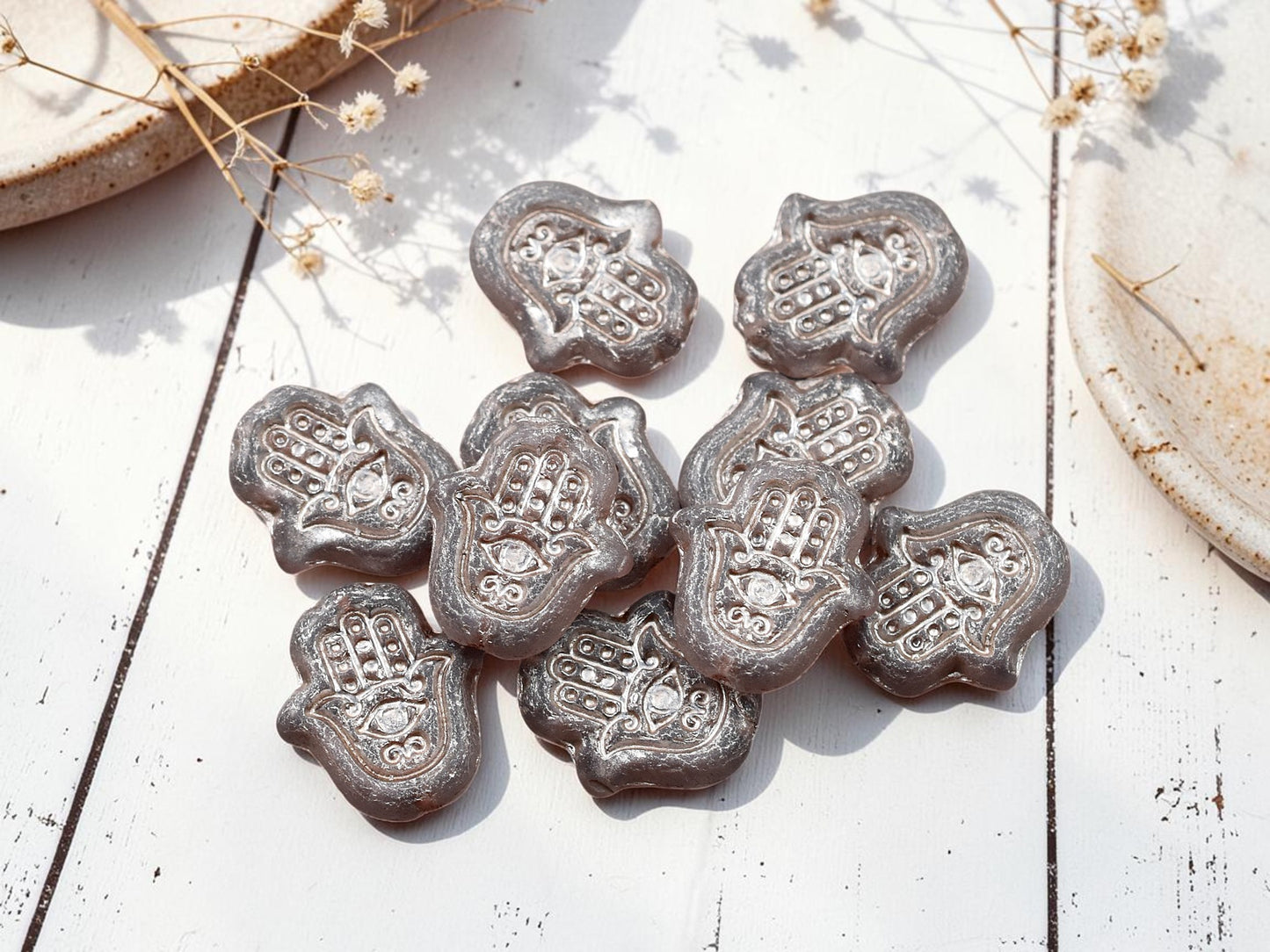 *10* 15x10mm Platinum Washed Matte Thistle Hamsa Hand Beads