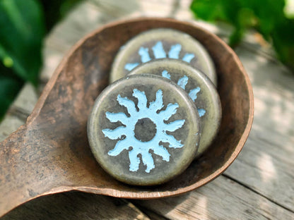 *2* 21mm Turquoise Washed Bronzed Beige Sun Design Coin Beads