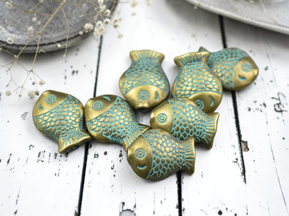 *50* 14x10mm Bronze Green Patina Fish Beads