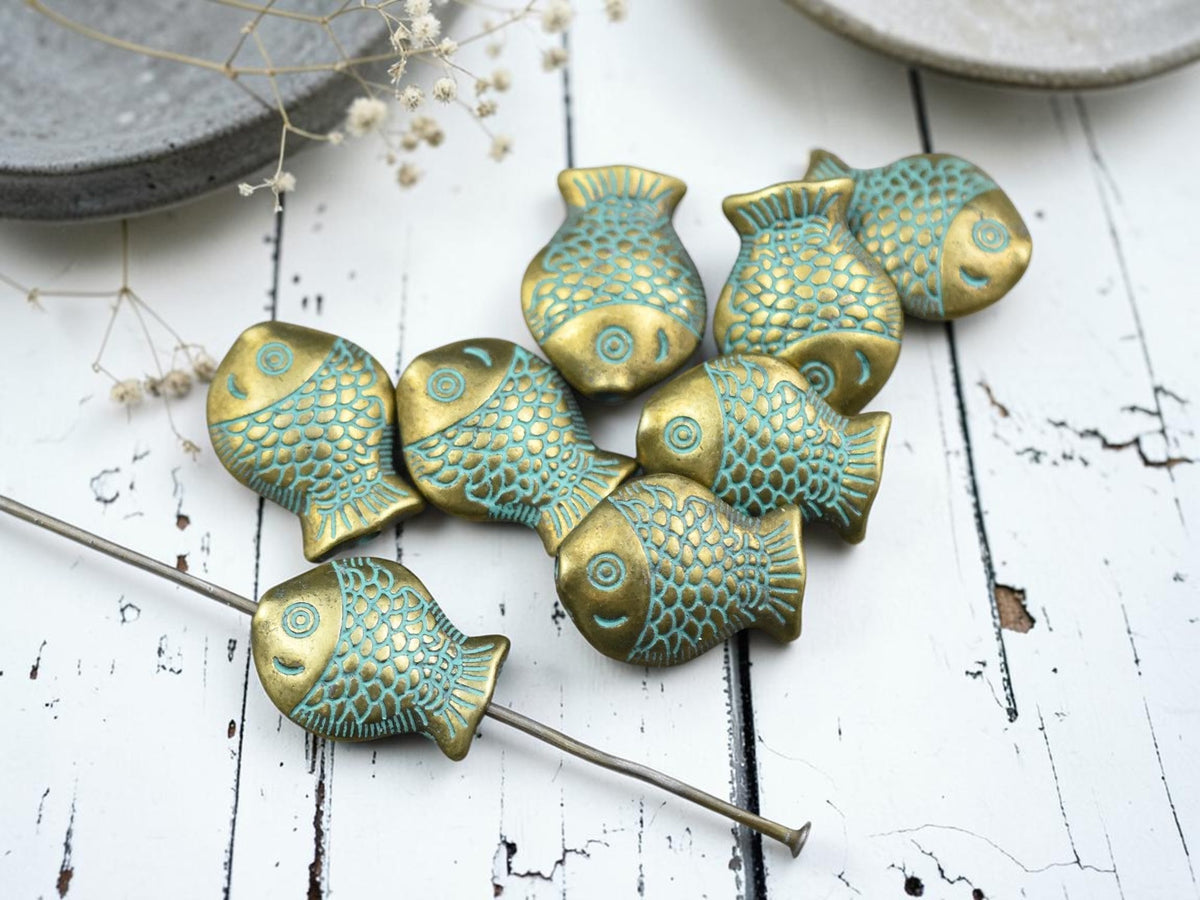 *50* 14x10mm Bronze Green Patina Fish Beads