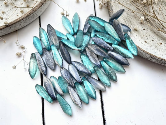 *25* 5x16mm Azure Celestial Etched Dagger Beads