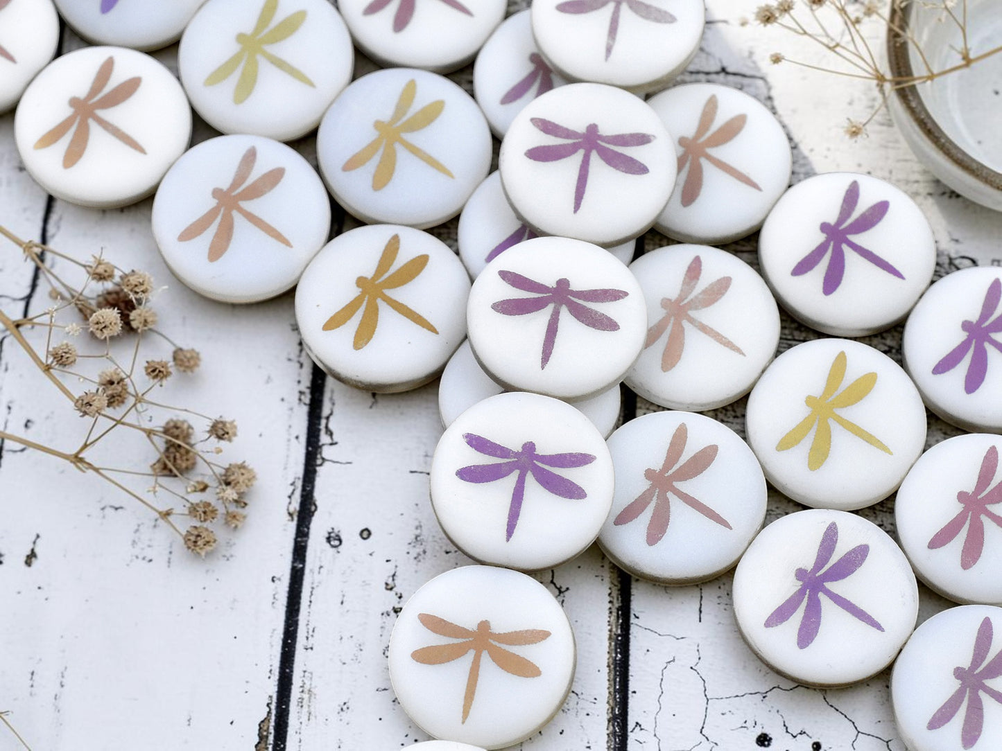 *8* 16mm Alabaster Sliperit Laser Tattoo Dragonfly Coin Beads