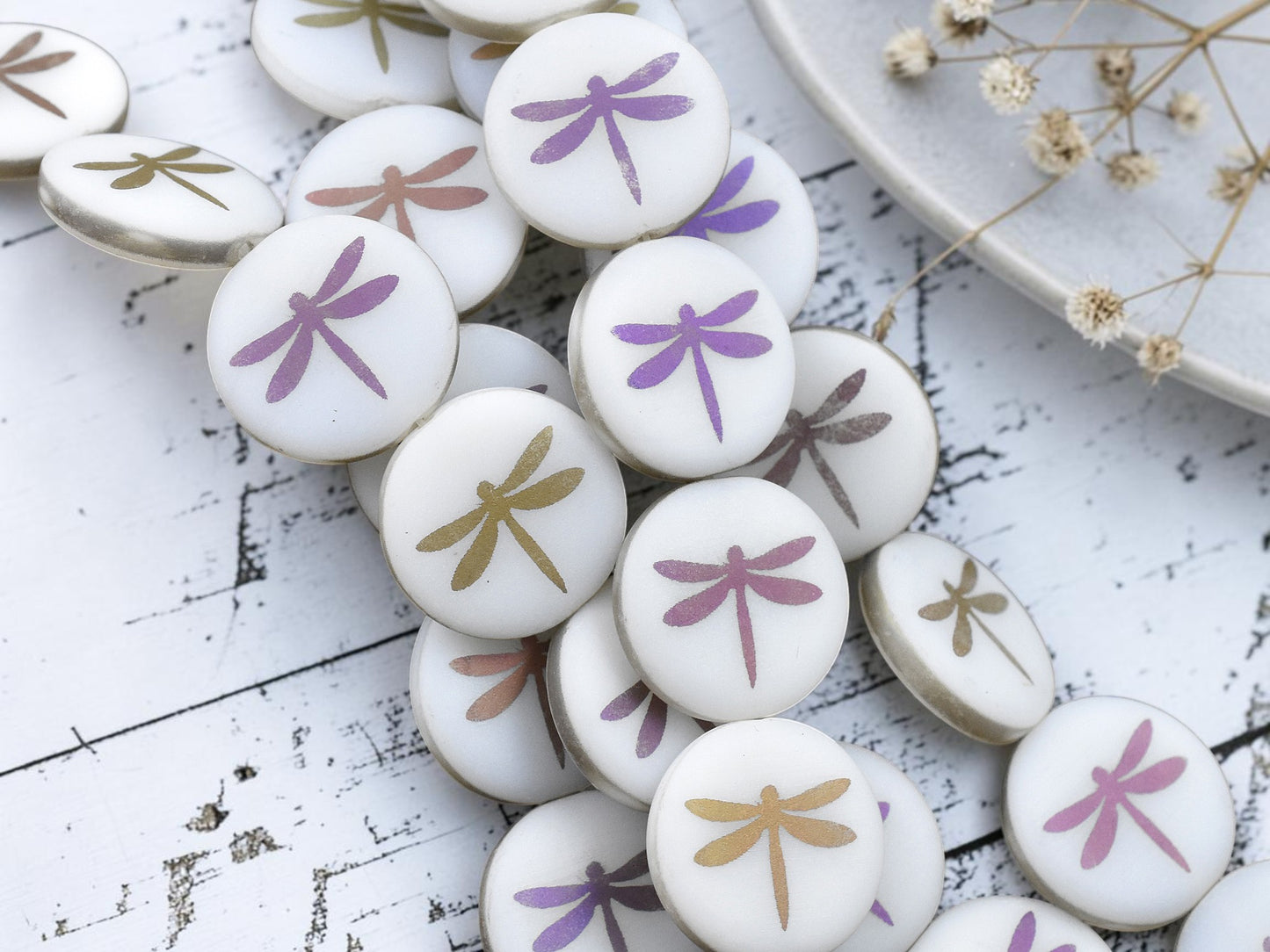 *8* 16mm Alabaster Sliperit Laser Tattoo Dragonfly Coin Beads
