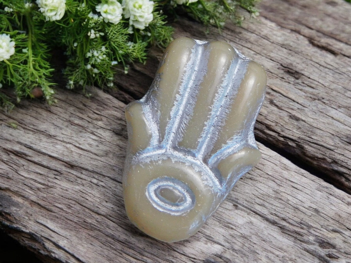 *4* 14x20mm Silver Washed Opaque Beige Hamsa Hand Beads