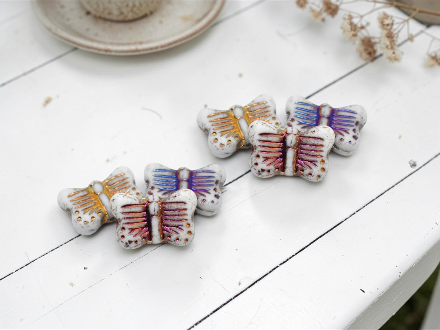 *10* 16x11mm Metallic Volcano Washed Opaque White Butterfly Beads