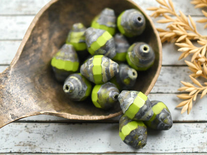 *10* 11x8mm Chartreuse Picasso Turbine Beads