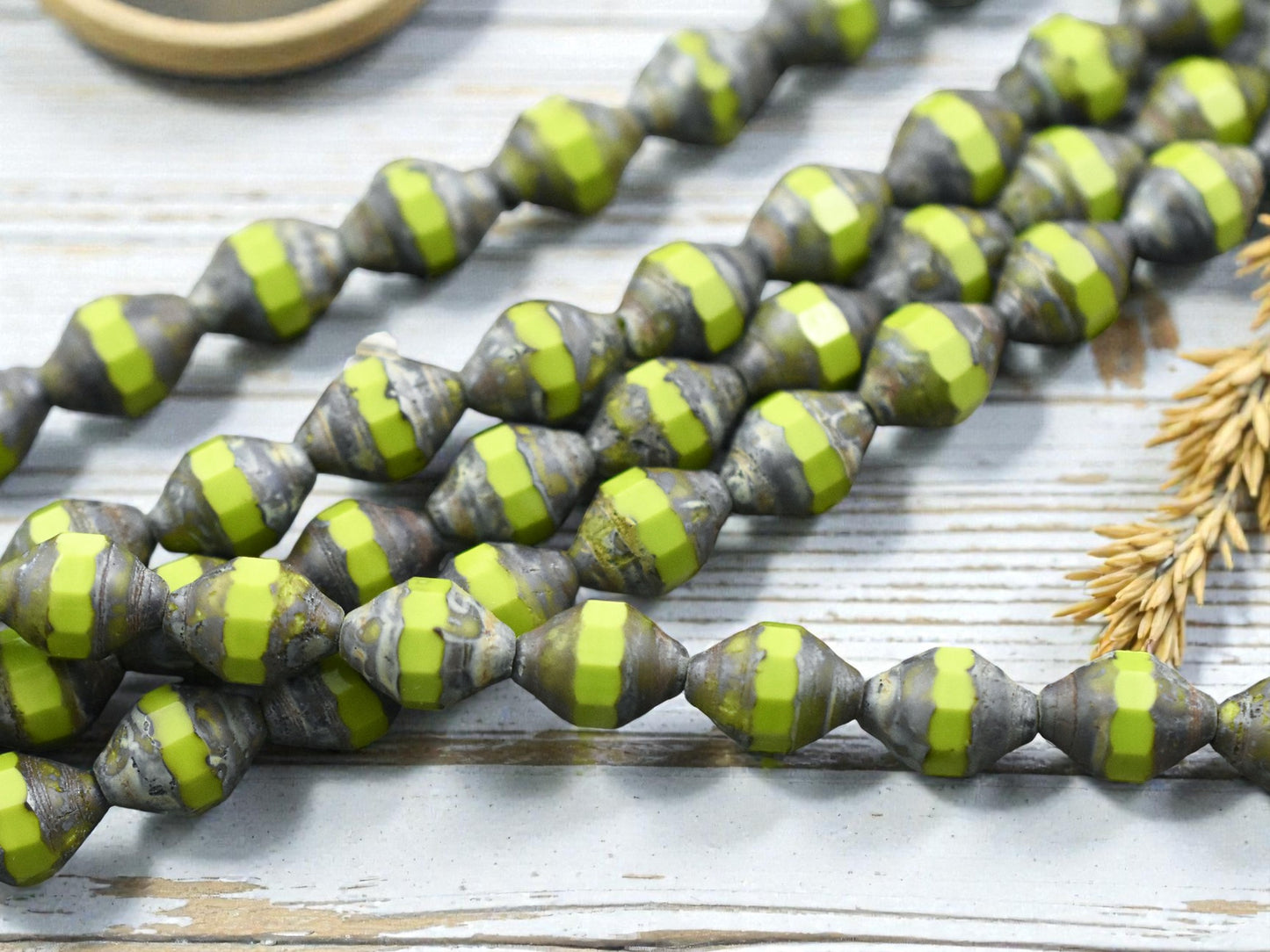 *10* 11x8mm Chartreuse Picasso Turbine Beads