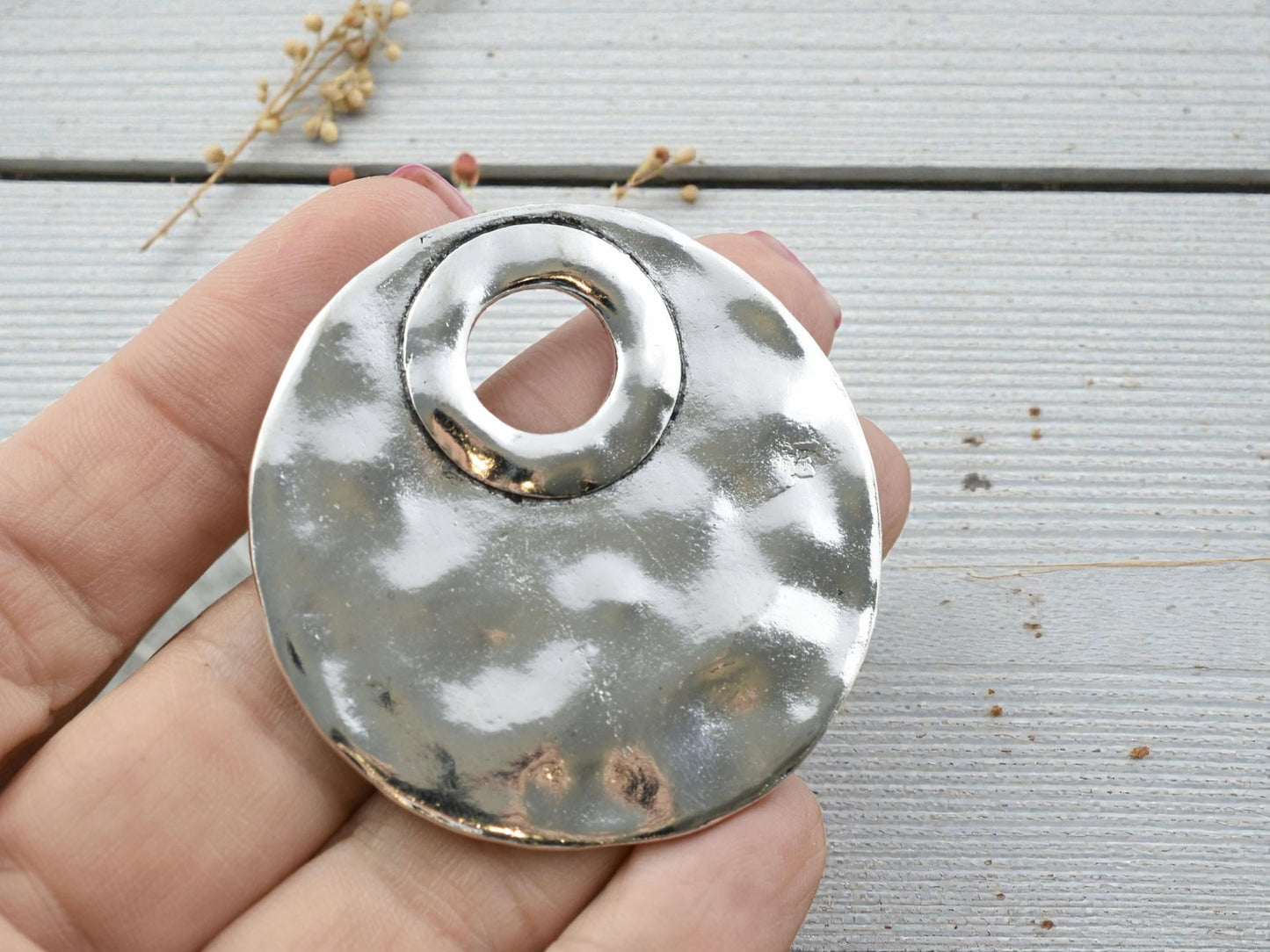 48mm Antique Silver Hammered Medallion Pendant - 3pcs