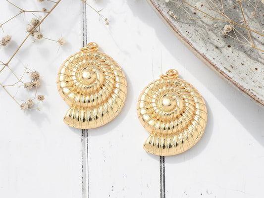 27x21mm 18k Gold Plated Brass Nautilus Shell Pendant