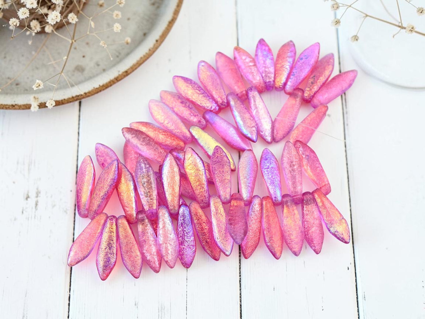 *25* 5x16mm Rose Celestial Etched Dagger Beads
