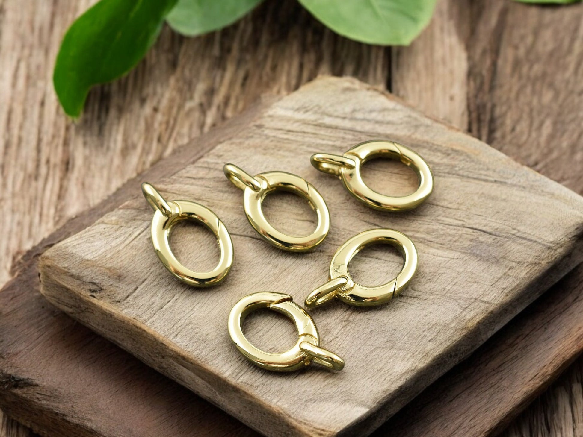5* 16x9mm 18k Gold Plated Oval Spring Ring Clasps – The Bead Obsession