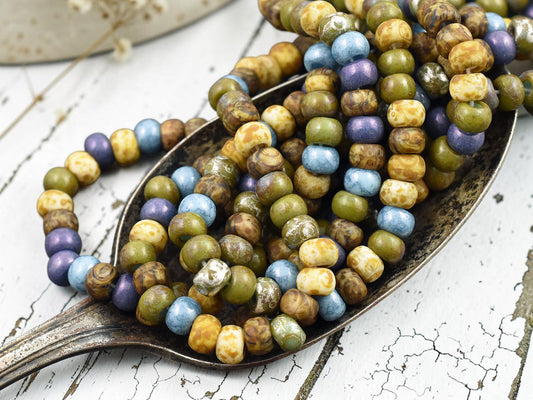 2/0 Aged Cookie Dough Mosaic Picasso Mix Seed Beads (18" Strand)