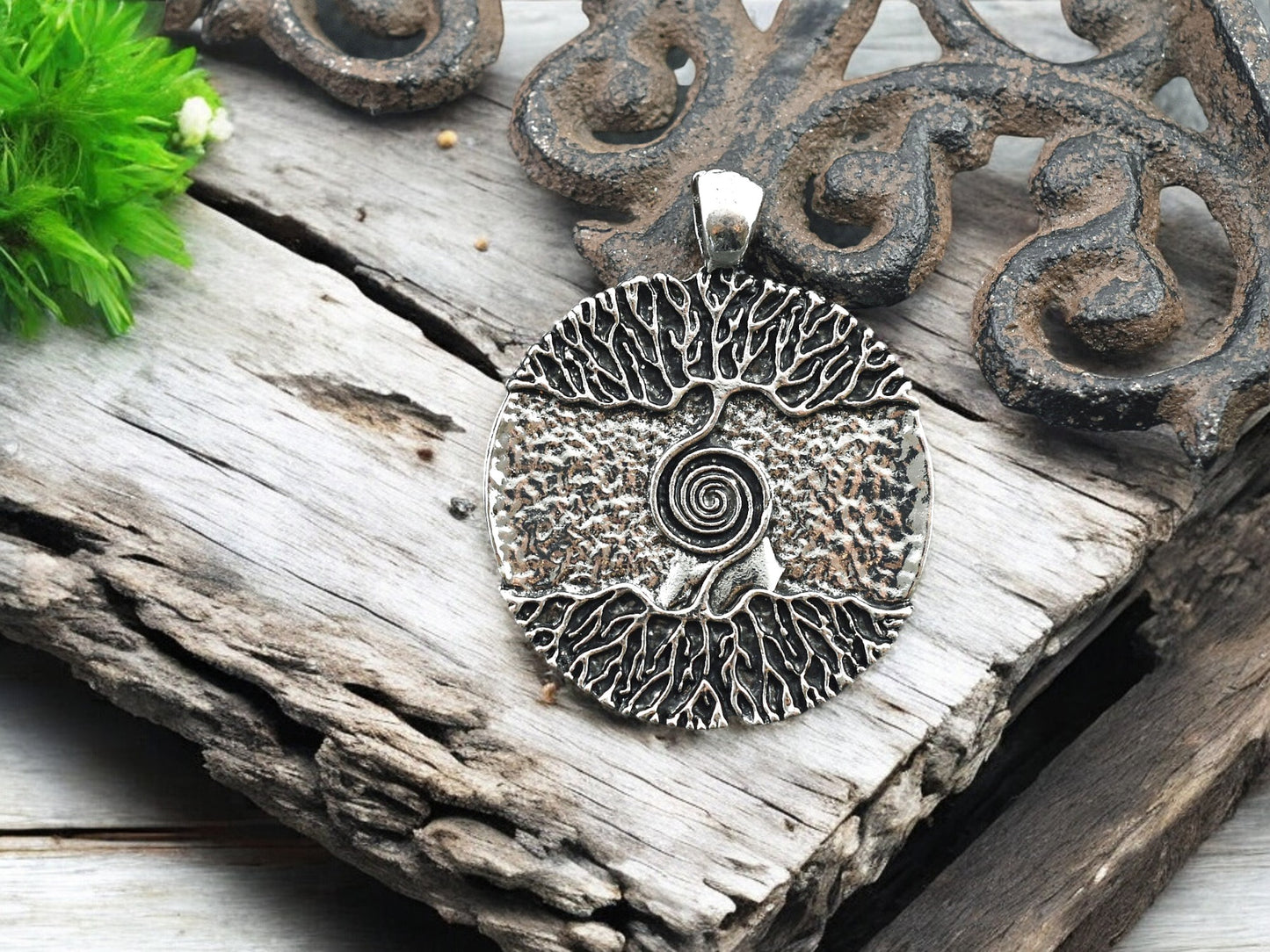 42x33mm Antique Silver Tree of Life Medallion Pendant