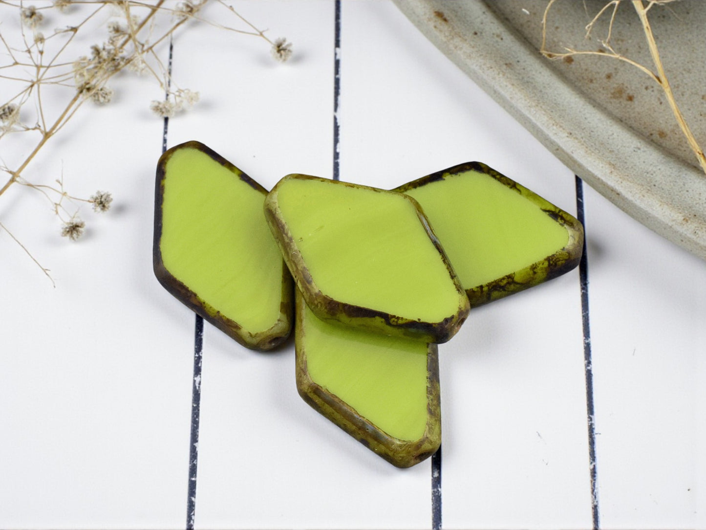 *10* 19x12mm Opaque Chartreuse Picasso Table Cut Diamond Beads