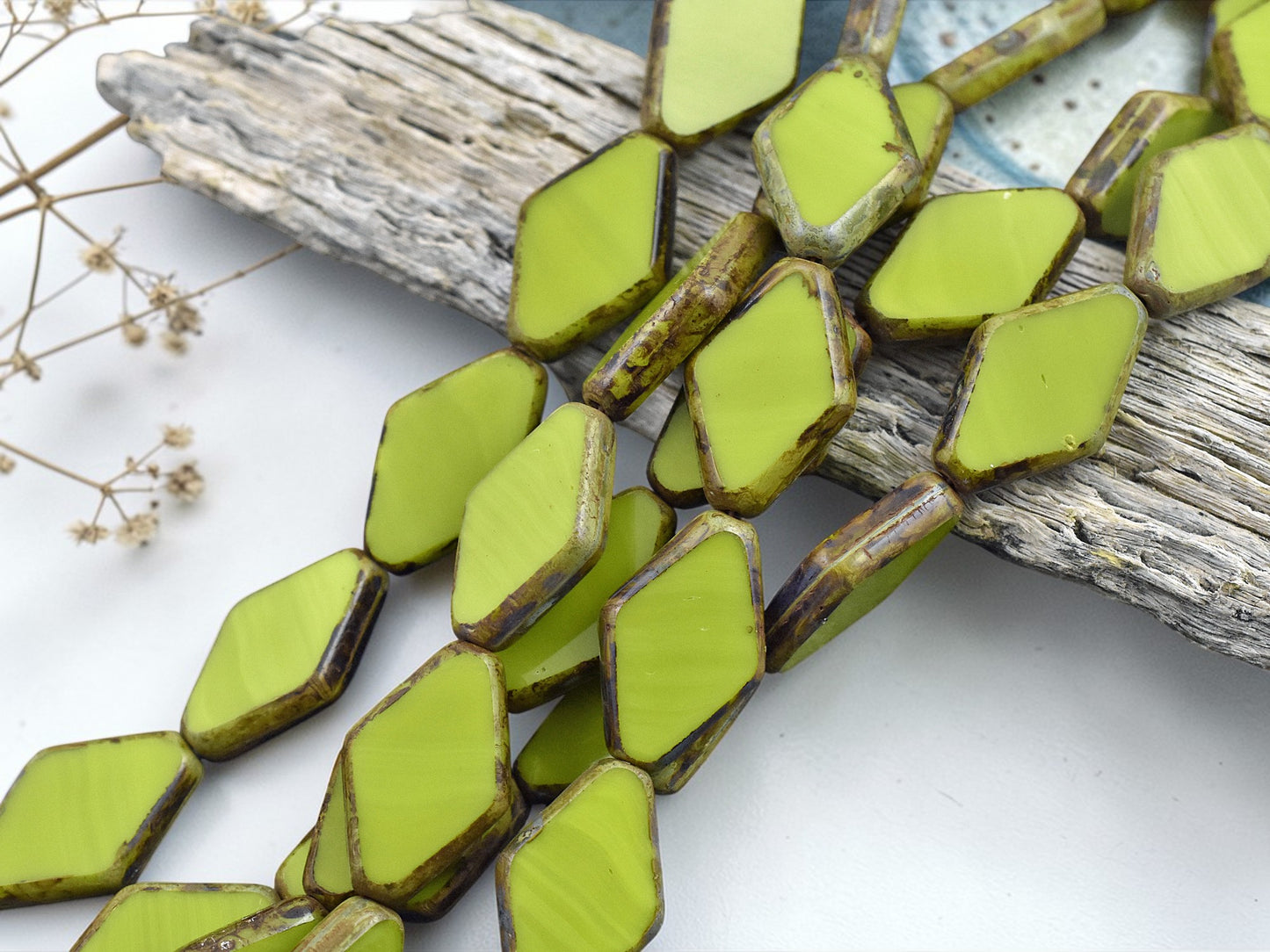 *10* 19x12mm Opaque Chartreuse Picasso Table Cut Diamond Beads