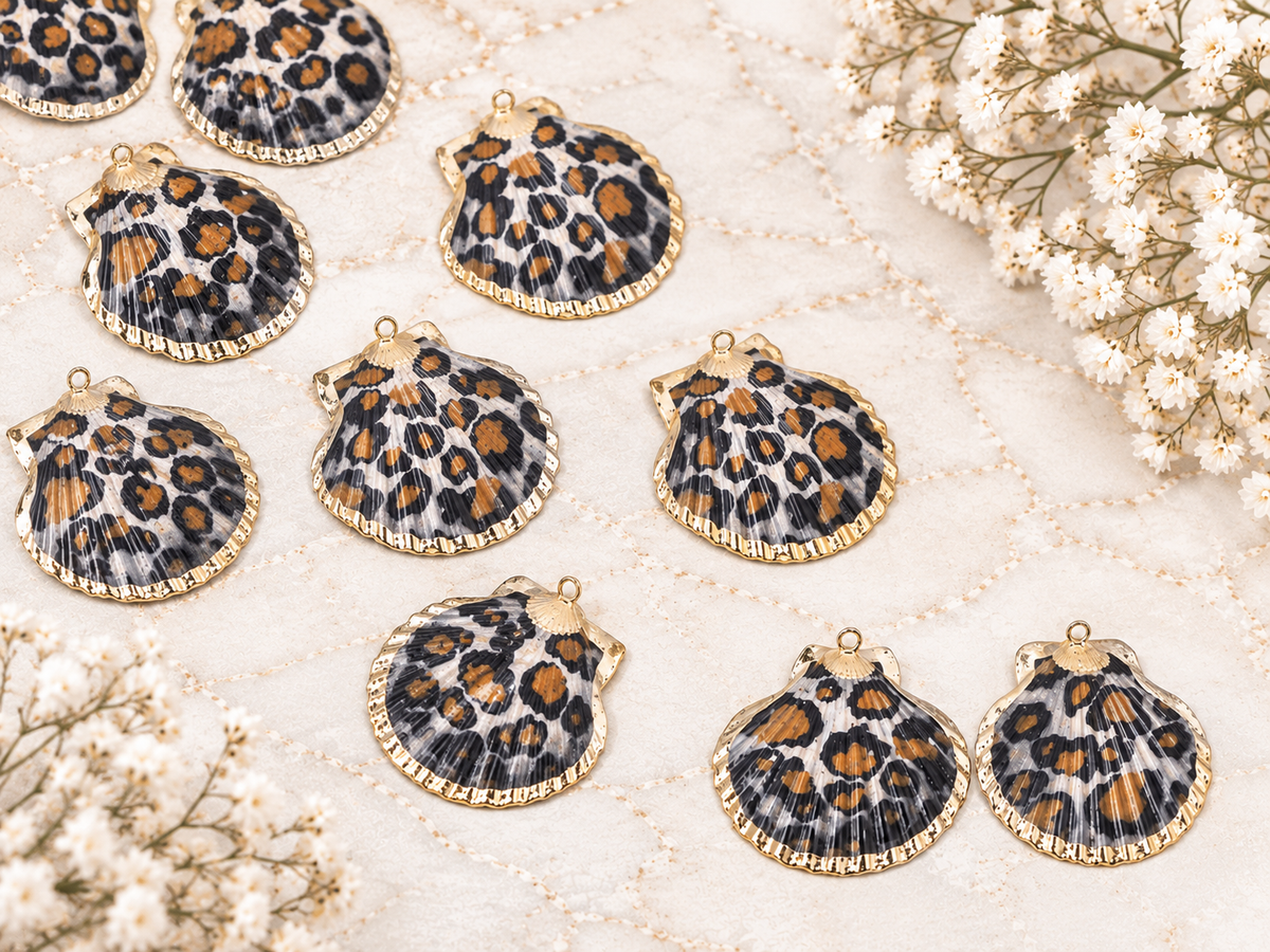 43x42mm Gold Plated Brass Surrounding Natural Shell Leopard Print Pendant