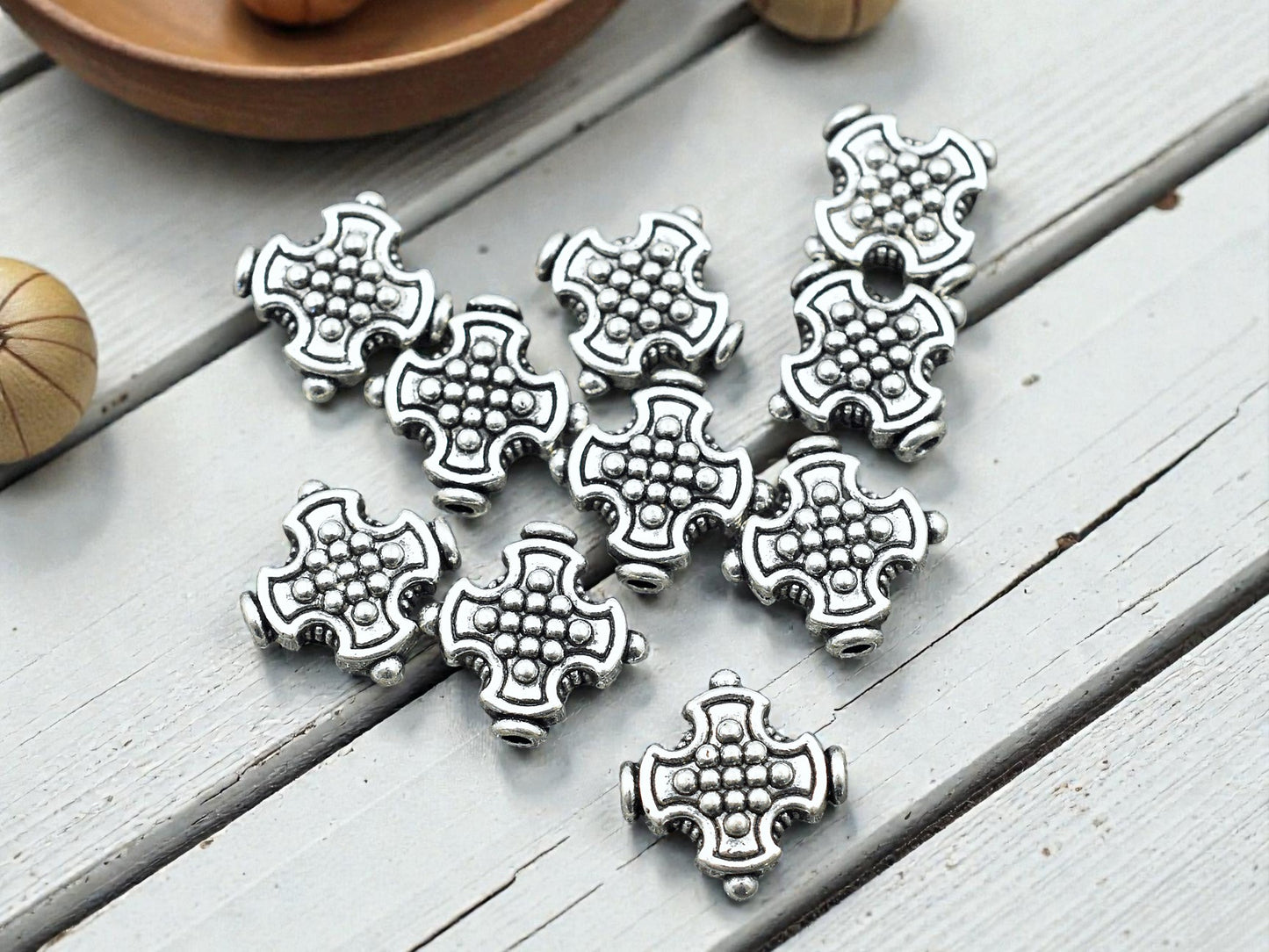 *20* 12mm Antique Silver Medieval Cross Beads