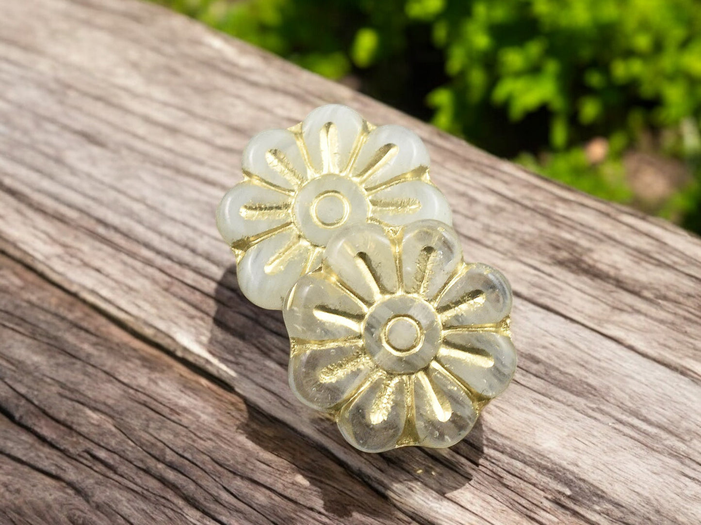 *6* 18mm Bronze Washed Milky White Crystal Daisy Flower Beads