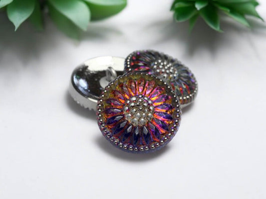 18mm Daisy Button Volcano with Silver Accents - Czech Glass Buttons