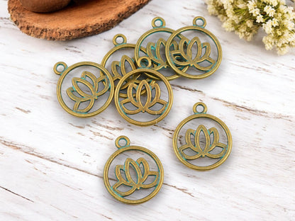 *20* 24x20mm Antique Bronze Green Patina Lotus Flower Round Charms