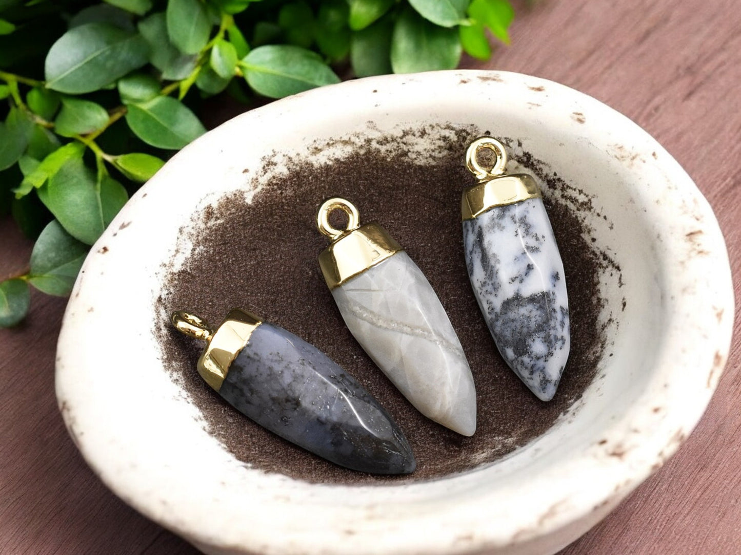 25-26mm Gold Tone Natural Flower Agate Pointed Bullet Pendant