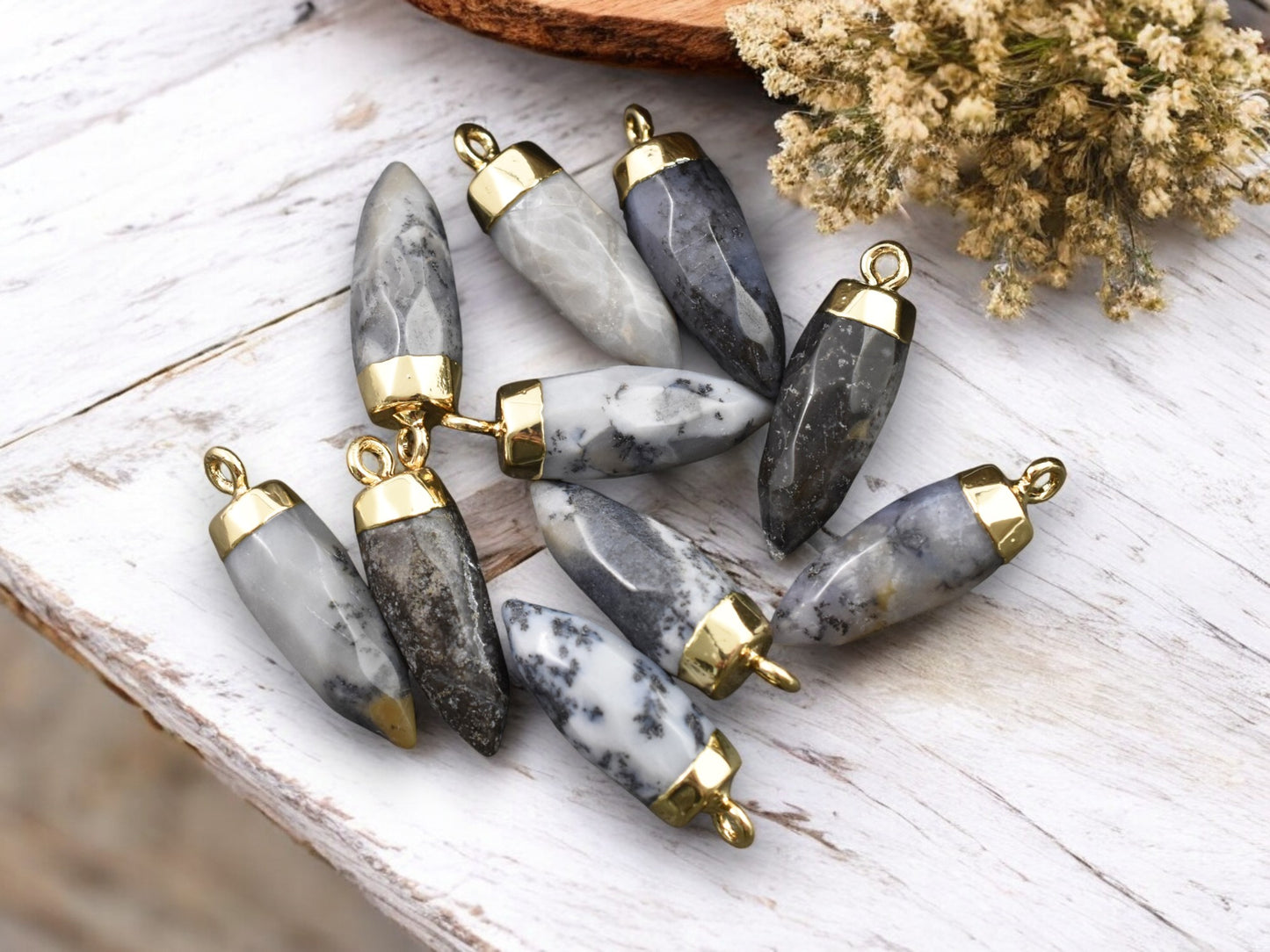 25-26mm Gold Tone Natural Flower Agate Pointed Bullet Pendant