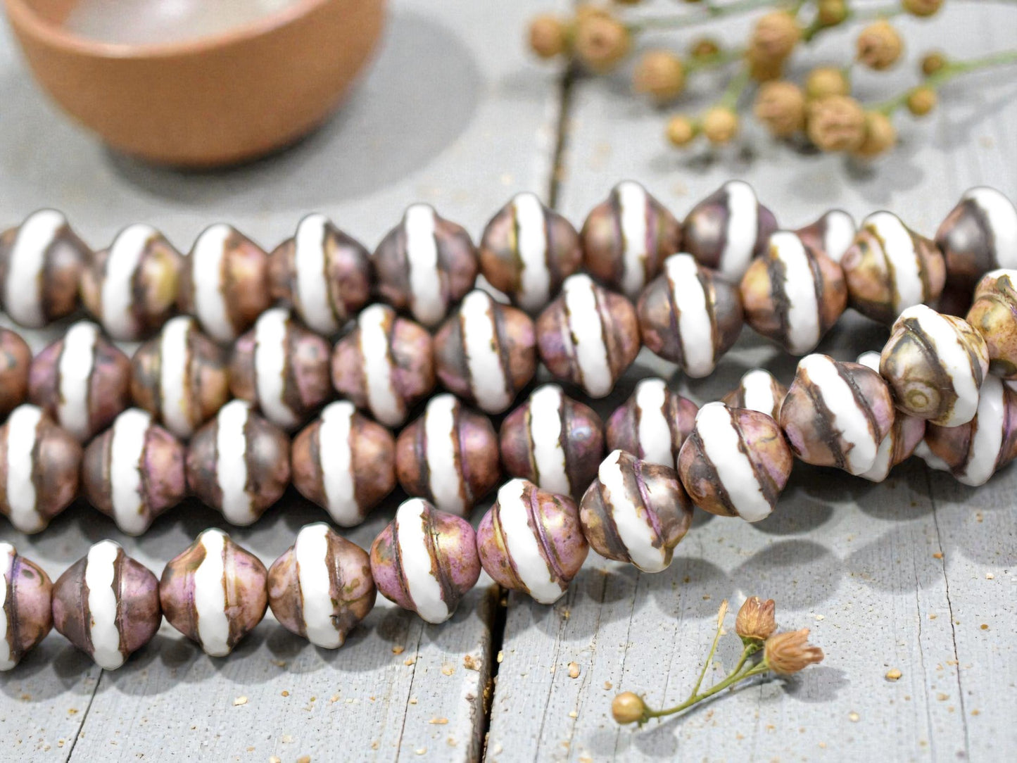 *21* 10x12mm Opaque White w/ Bronzed Pink Picasso Saturn Beads