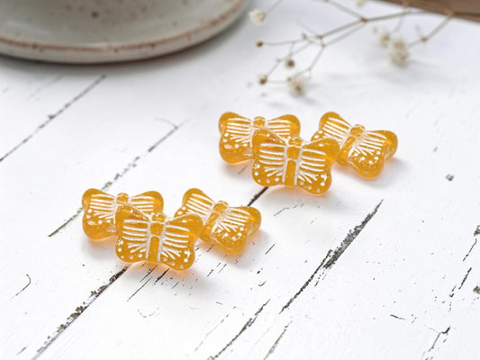 *10* 16x11mm White Washed Dandelion Opaline Butterfly Beads
