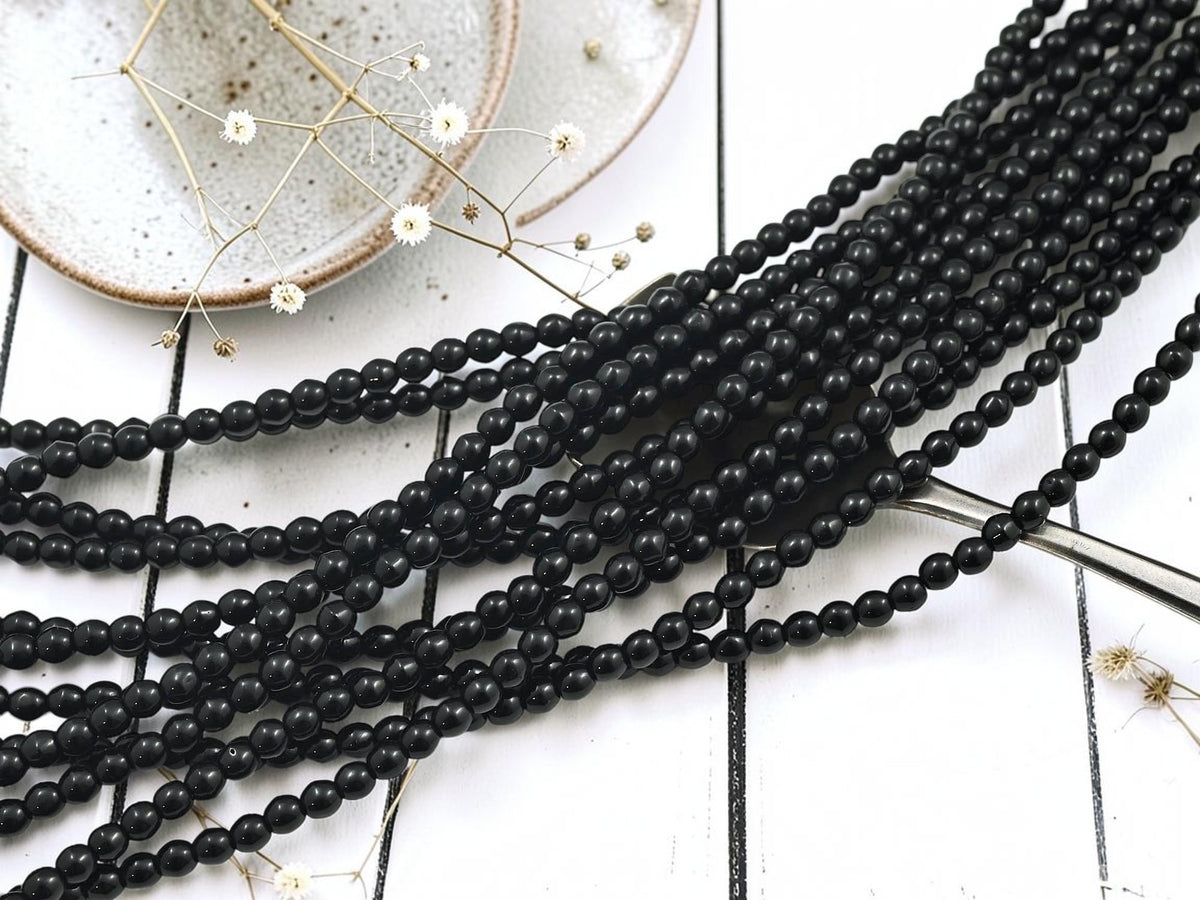 *50* 4mm Jet Black Round Druk Beads