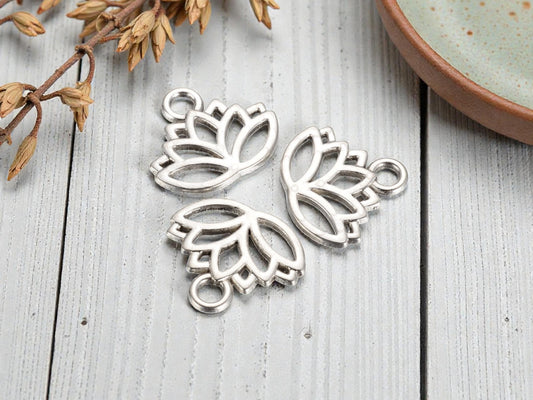 *10* 15x17mm Antique Silver Lotus Flower Charms