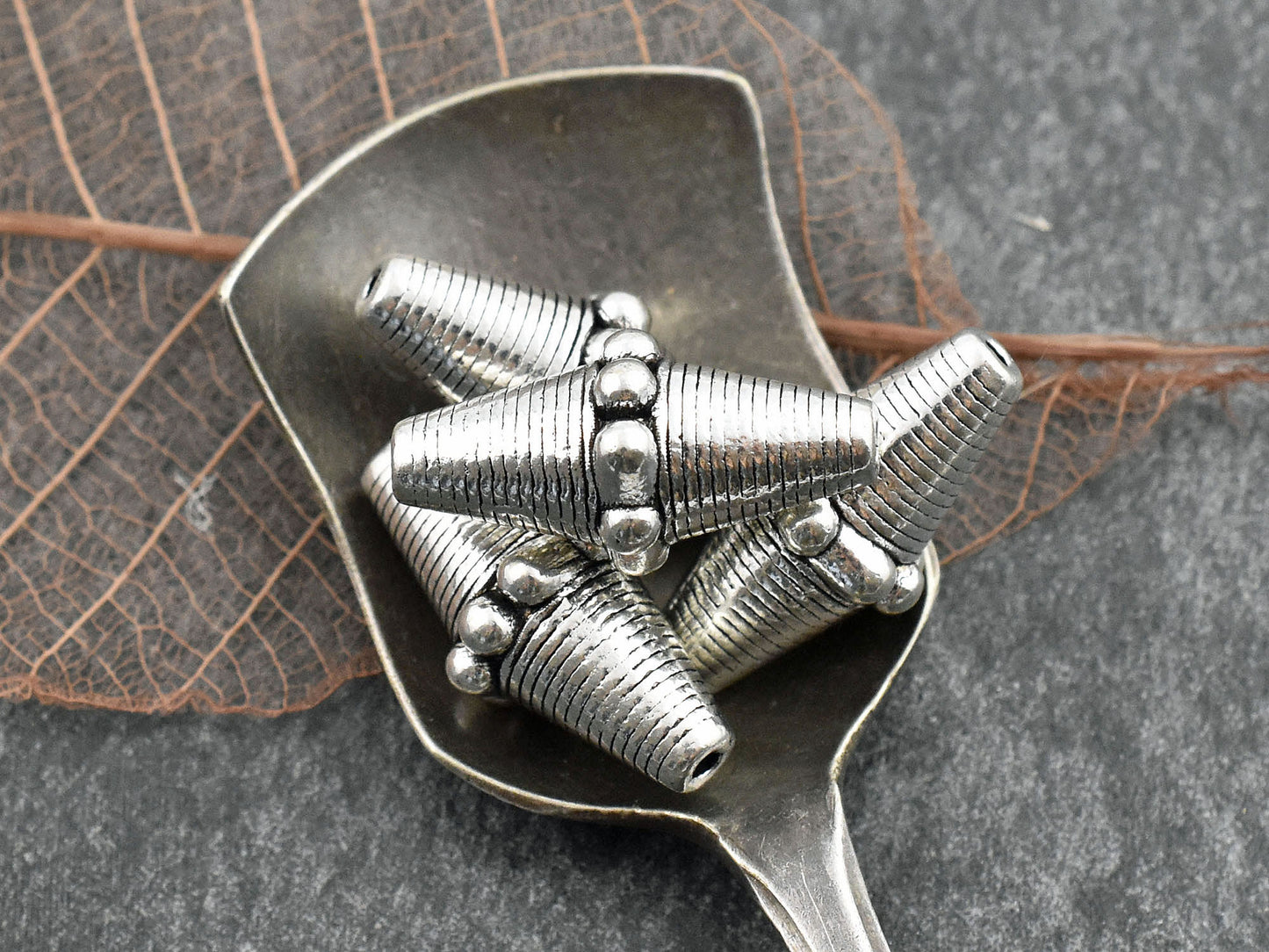 *10* 22x10mm Antique Silver Bicone Beads