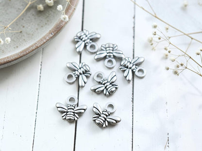 *50* 10x11mm Antique Silver Bee Charms