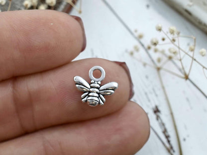 *50* 10x11mm Antique Silver Bee Charms