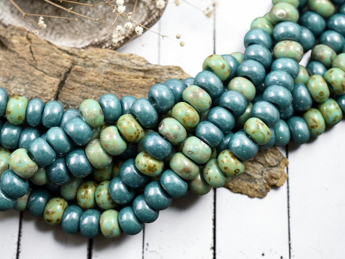 33/0 Aged Green Turquoise Picasso Seed Bead Mix (8.5" Strand)