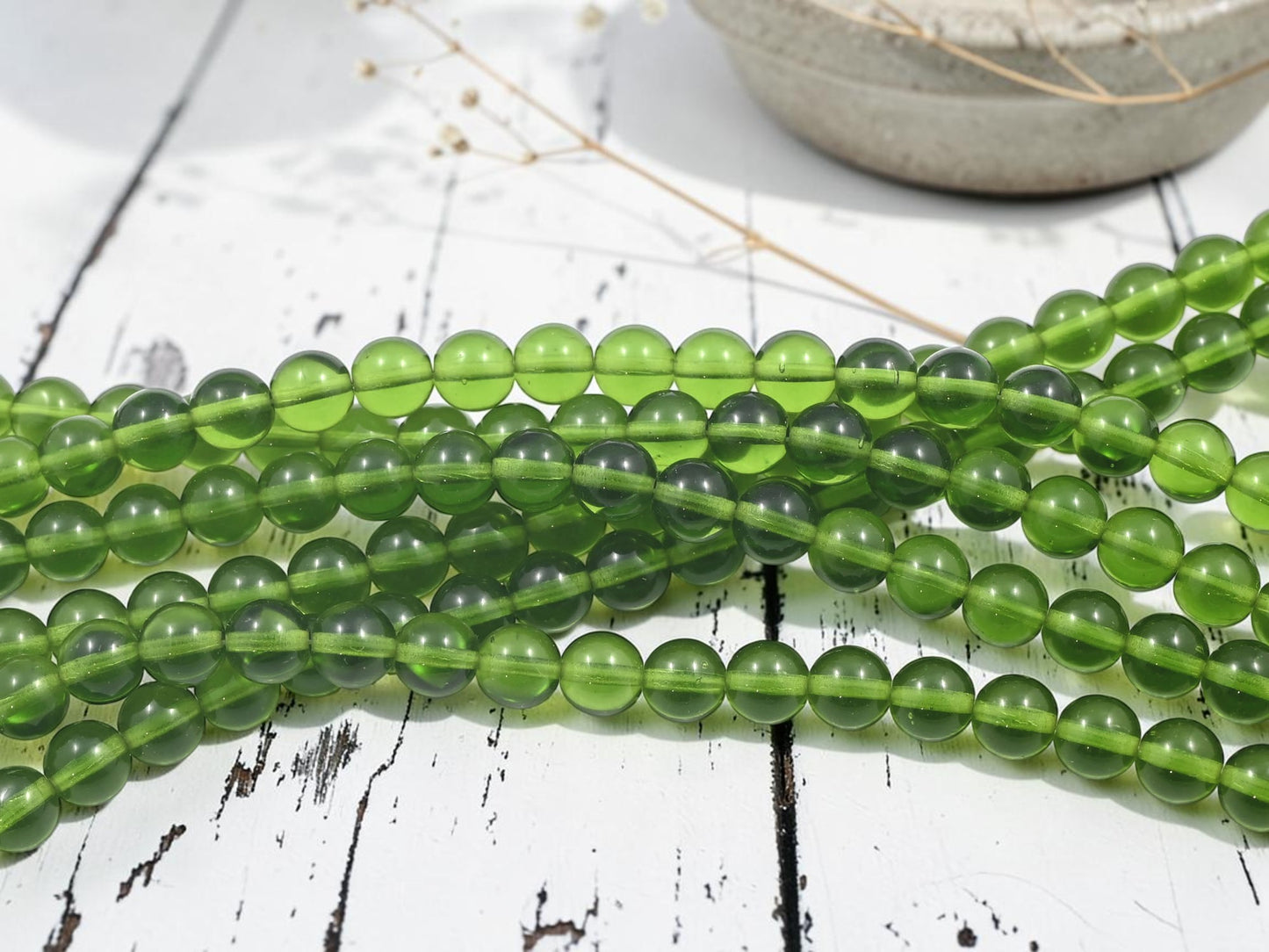 *25* 8mm Olivine Green Round Druk Beads