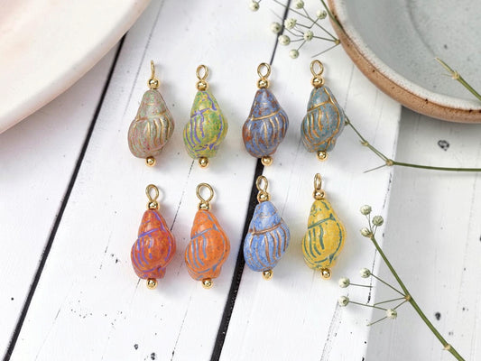 *10* 23x9x10mm Mixed Picasso Bead Conch Shell Charms