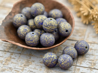 *20* 8mm Gold Washed Etched Indigo Round Druk Beads