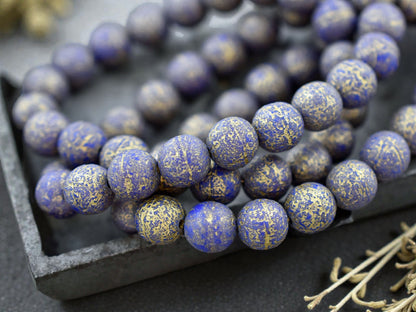 *20* 8mm Gold Washed Etched Indigo Round Druk Beads