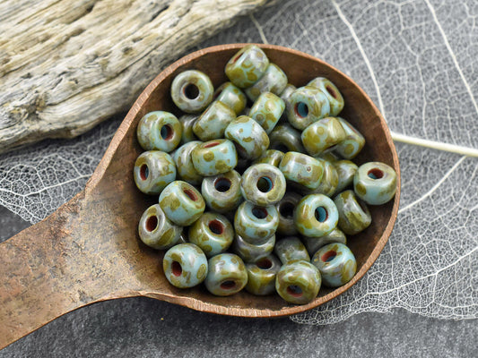 20g Blue Turquoise Travertine 2/0 Matubo Beads