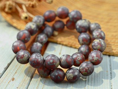 *15* 10mm Red Topaz Travertine Round Druk Beads