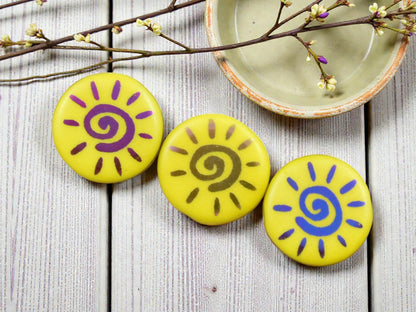*8* 14mm Opaque Yellow Sliperit Laser Etched Sun Design Coin Beads