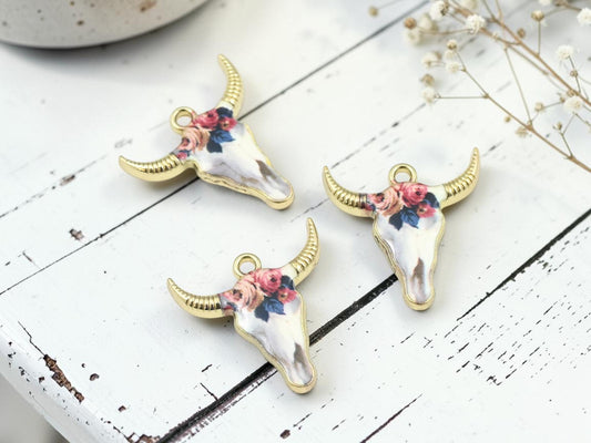 22x21mm Floral Enamel Cow Head Charms